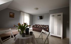 Pokoje Nadrzeczna 45